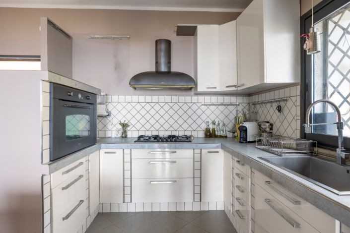 Image No.10-2 Bed Villa for sale