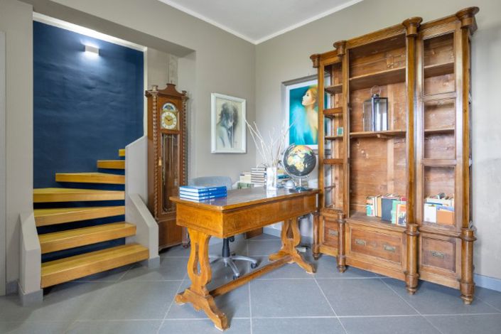 Image No.16-2 Bed Villa for sale