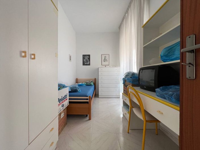 Image No.22-2 Bed House for sale