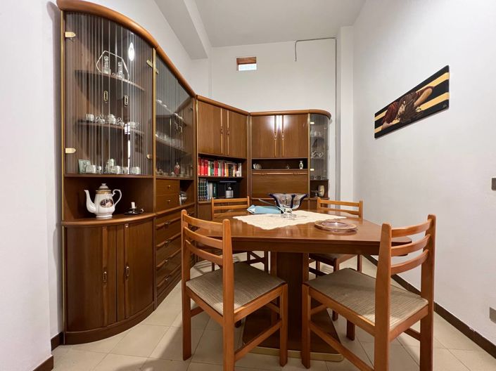 Image No.7-2 Bed House for sale