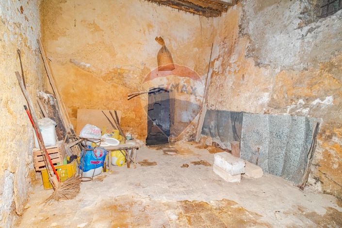 Image No.21-2 Bed House for sale