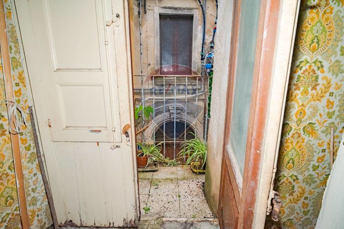 Image No.24-2 Bed House for sale