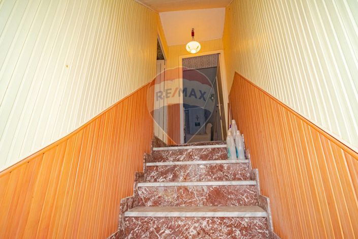 Image No.3-2 Bed House for sale