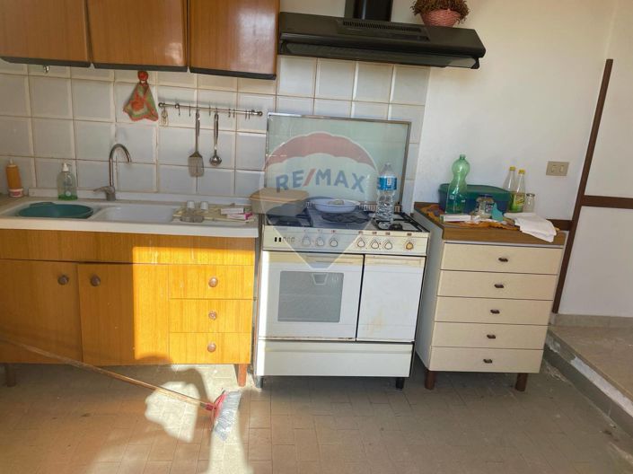 Image No.5-1 Bed House for sale