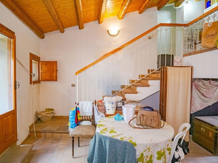 Image No.4-1 Bed House for sale