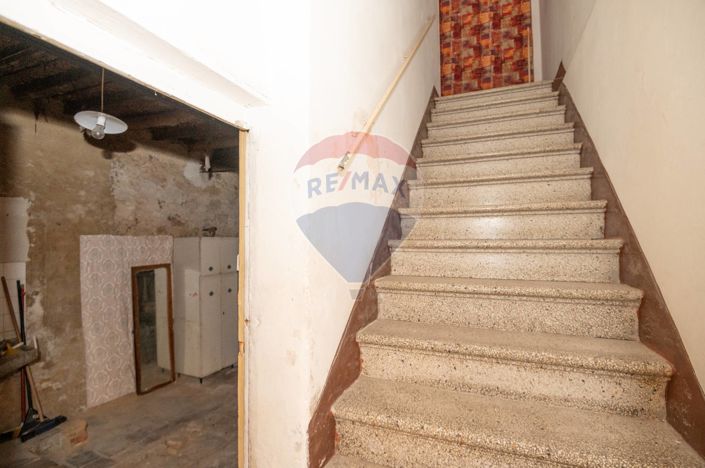 Image No.17-2 Bed House for sale