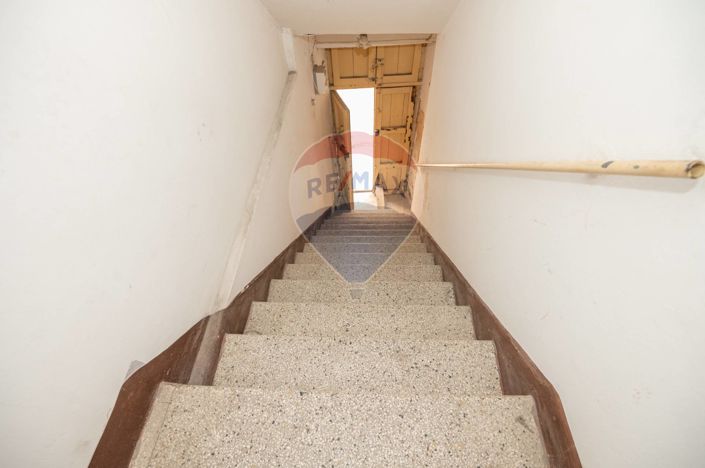 Image No.2-2 Bed House for sale