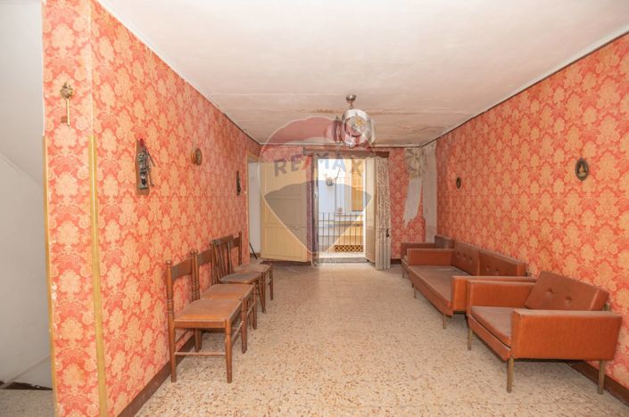 Image No.4-2 Bed House for sale