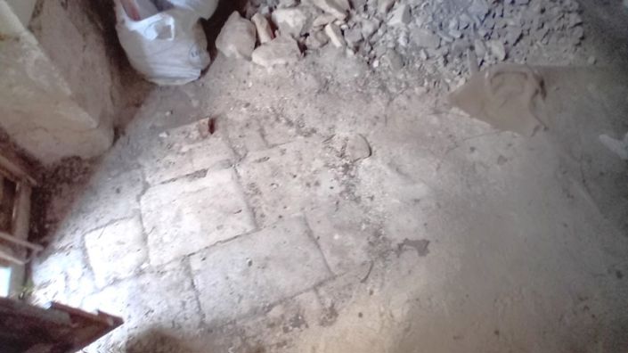 Image No.10-1 Bed House for sale