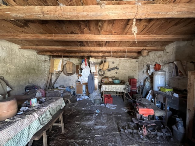 Image No.26-5 Bed Property for sale