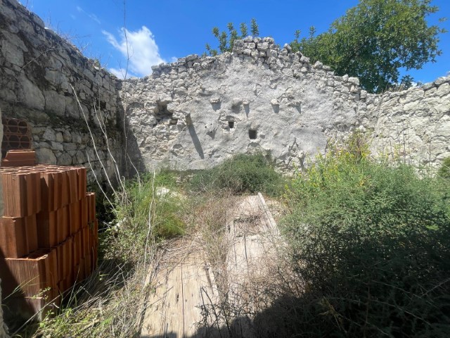 Image No.10-2 Bed Property for sale