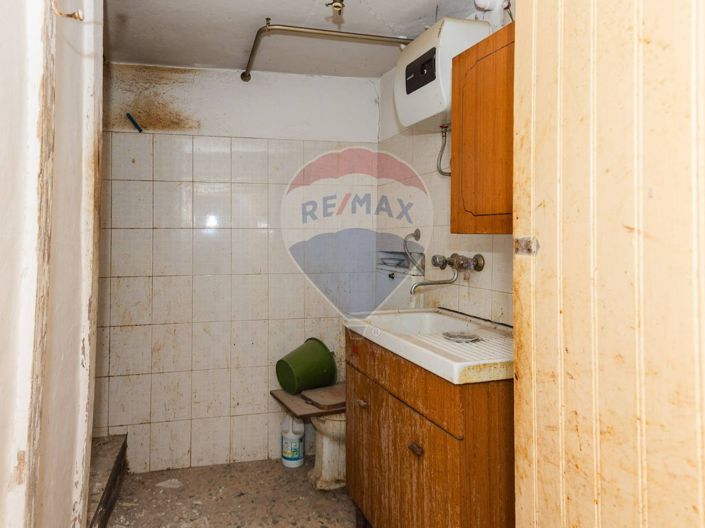 Image No.19-2 Bed House for sale