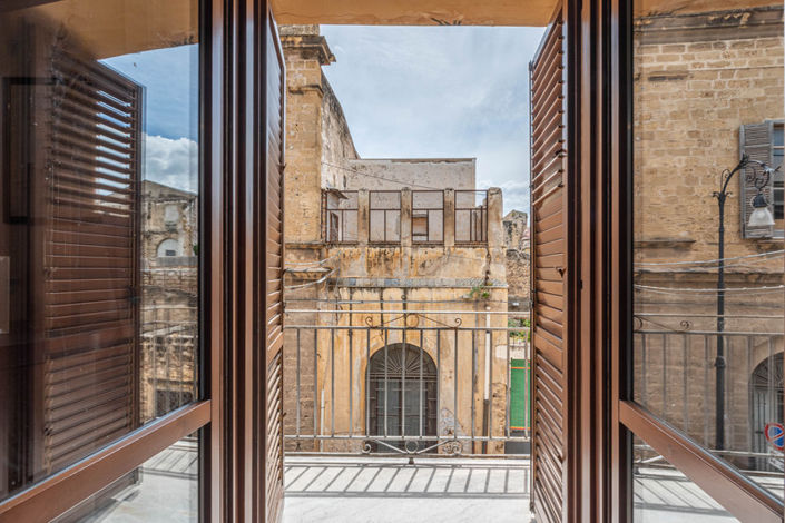 Image No.24-3 Bed Apartment for sale