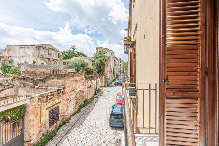 Image No.27-3 Bed Apartment for sale