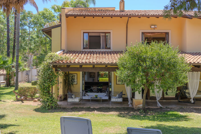 Image No.3-5 Bed Villa for sale