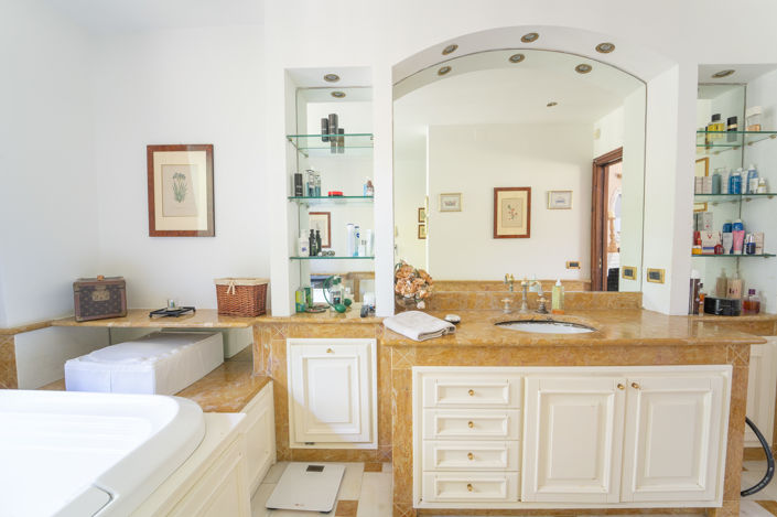 Image No.31-5 Bed Villa for sale