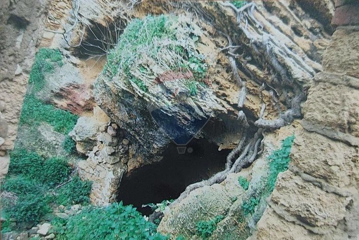 Image No.12-3 Bed Property for sale