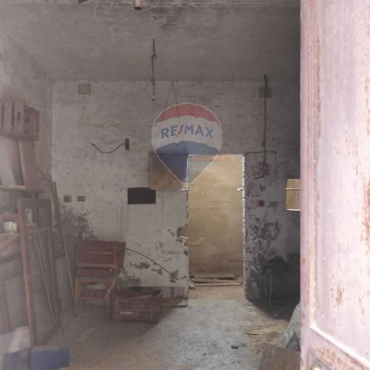 Image No.3-3 Bed Property for sale