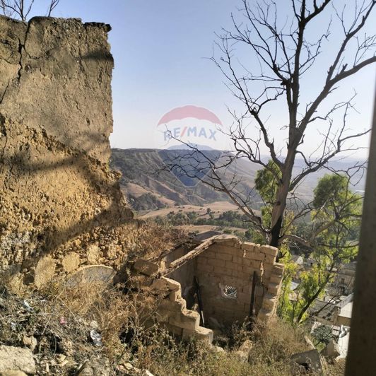 Image No.7-3 Bed Property for sale