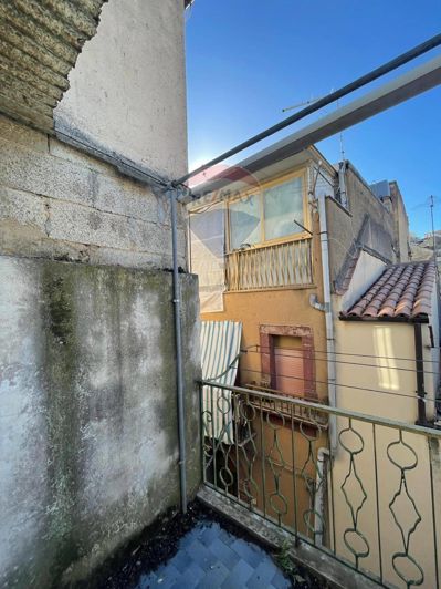 Image No.4-2 Bed House for sale