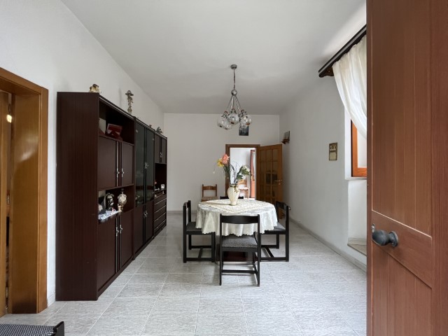 Image No.13-1 Bed House for sale