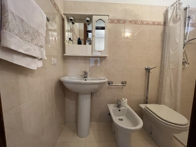 Image No.14-1 Bed House for sale