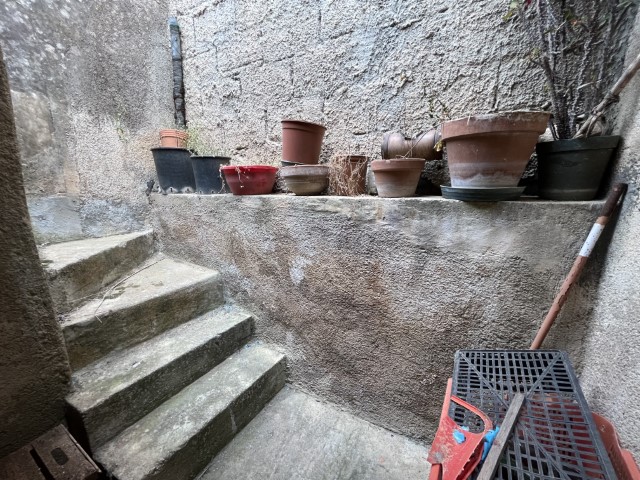 Image No.21-1 Bed House for sale