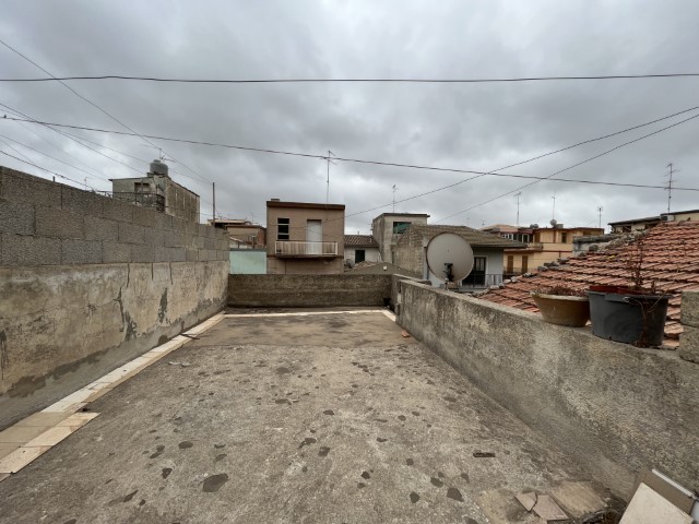 Image No.33-1 Bed House for sale