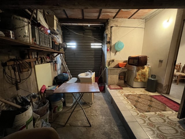 Image No.35-1 Bed House for sale