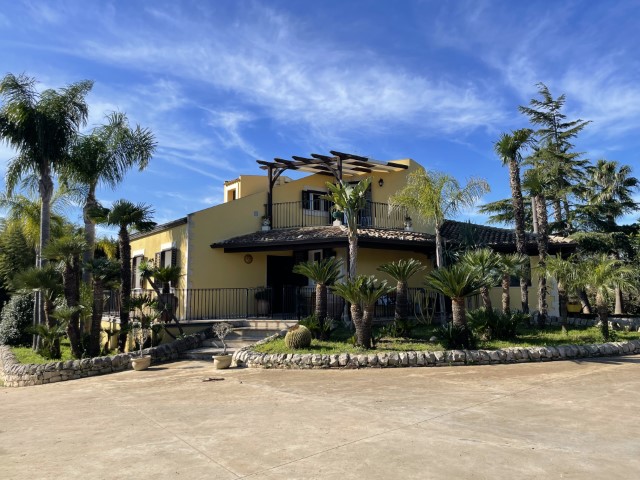 Image No.36-3 Bed Villa for sale