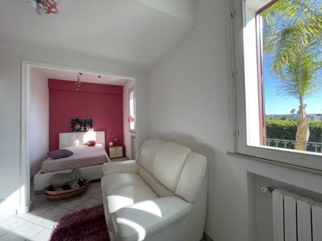 Image No.48-3 Bed Villa for sale