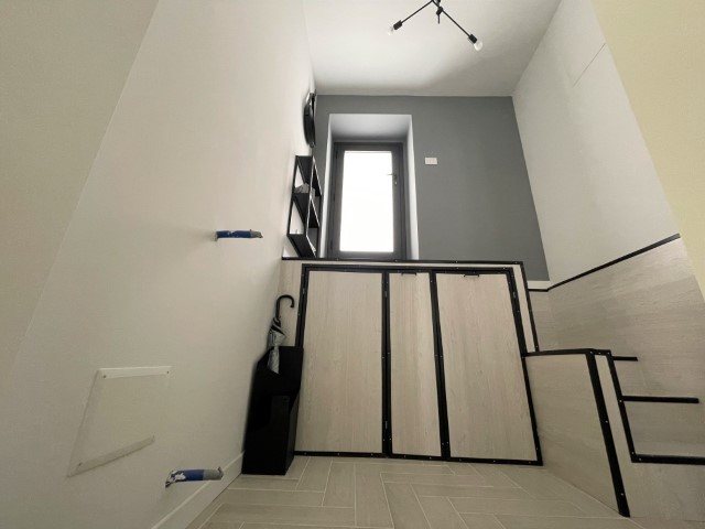 Image No.17-1 Bed House for sale