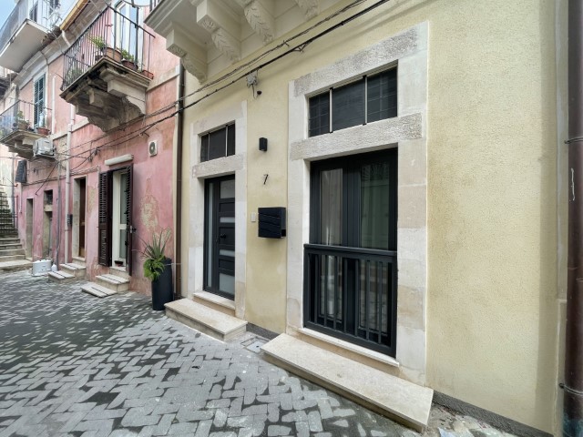 Image No.24-1 Bed House for sale