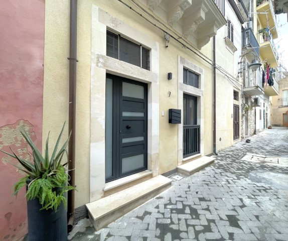 Image No.32-1 Bed House for sale