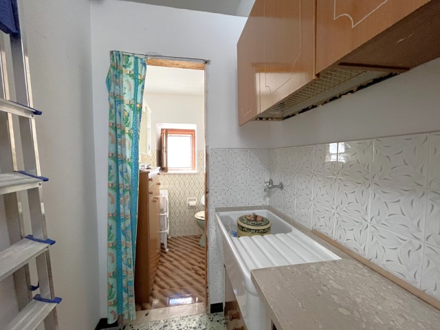 Image No.13-2 Bed House for sale