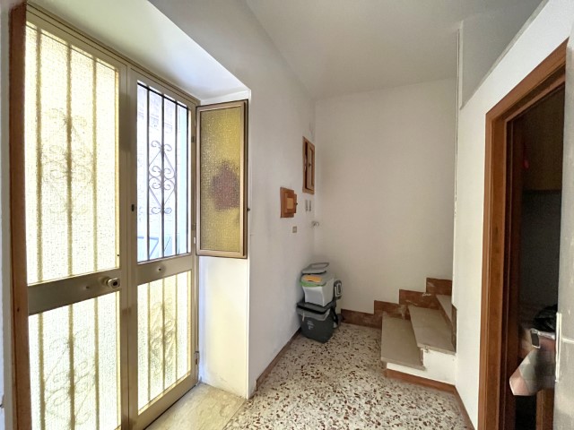 Image No.34-2 Bed House for sale