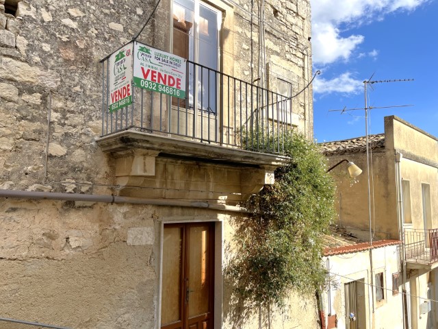 Image No.38-2 Bed House for sale