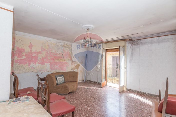 Image No.17-3 Bed House for sale