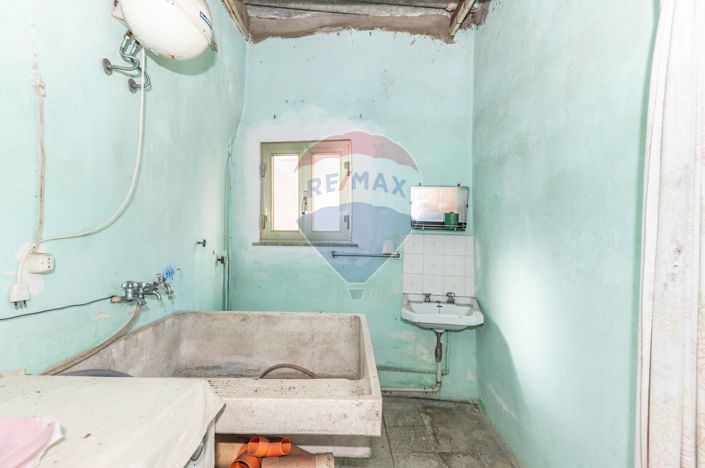 Image No.21-3 Bed House for sale