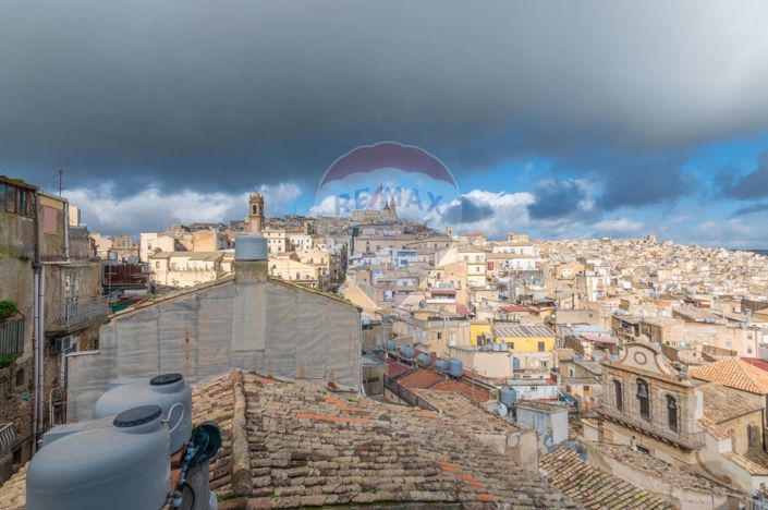 Image No.29-3 Bed House for sale