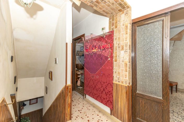 Image No.3-3 Bed House for sale