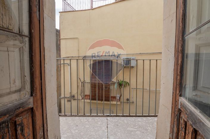 Image No.23-1 Bed Apartment for sale