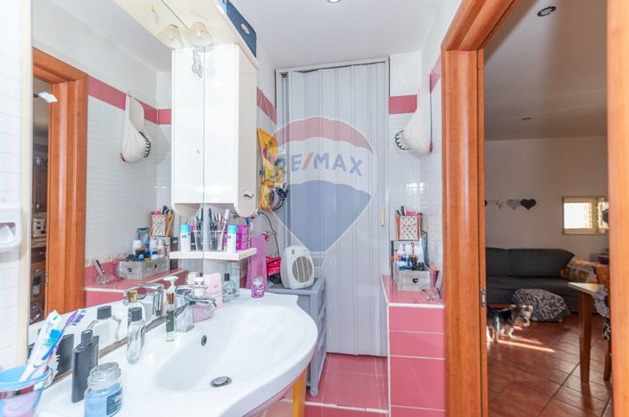 Image No.16-2 Bed House for sale