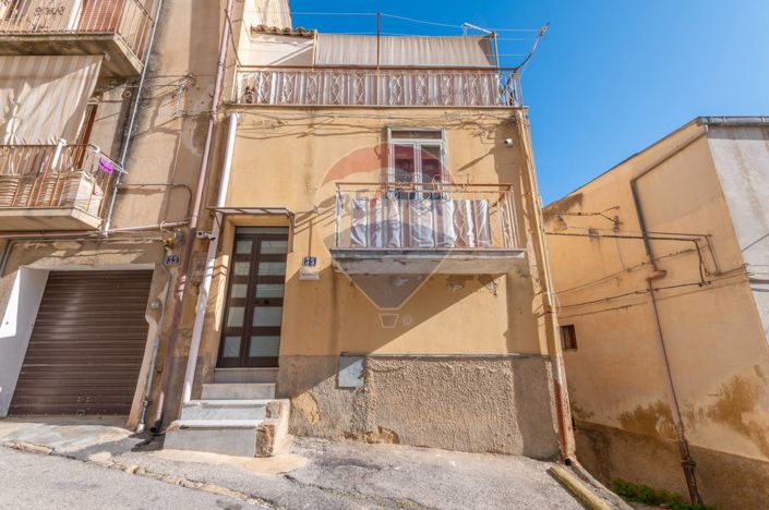 Image No.2-2 Bed House for sale