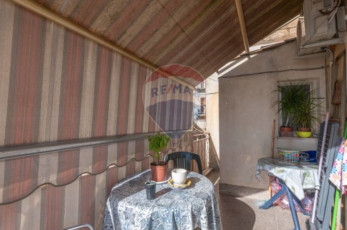 Image No.20-2 Bed House for sale