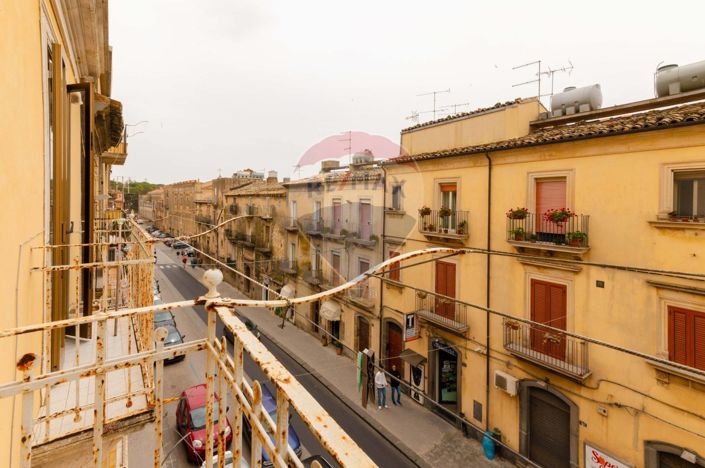 Image No.18-2 Bed Apartment for sale