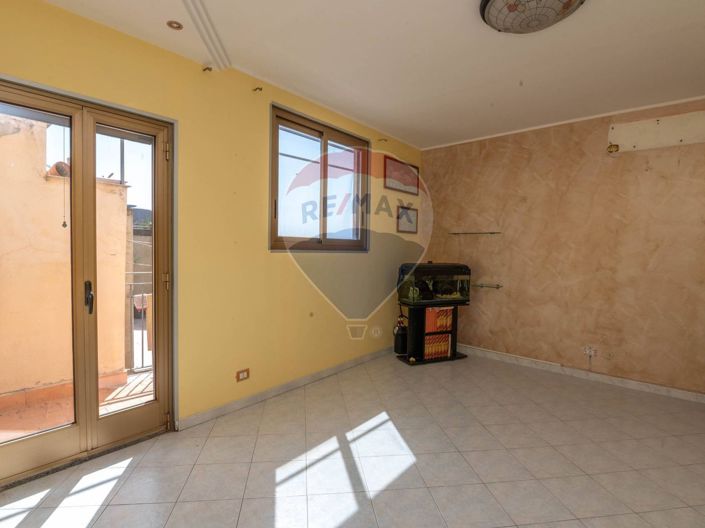 Image No.14-2 Bed House for sale