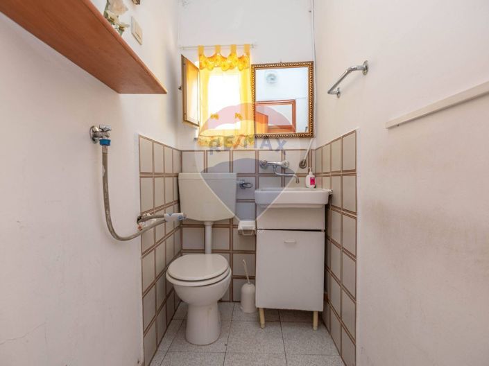 Image No.19-2 Bed House for sale