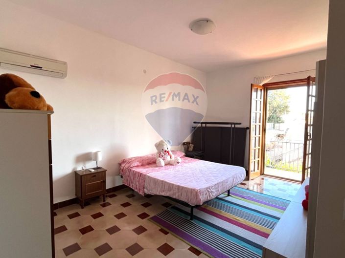 Image No.14-6 Bed Villa for sale