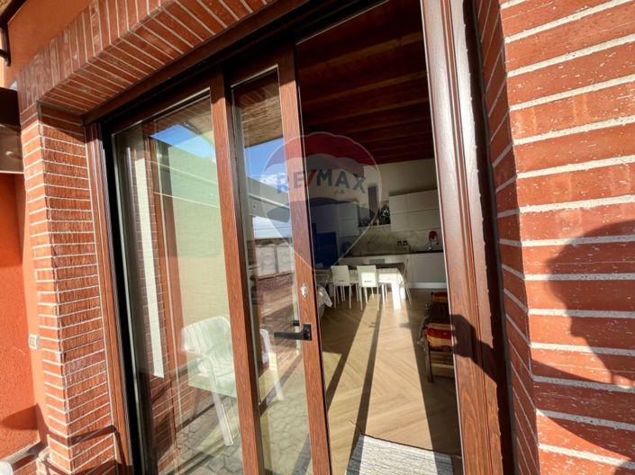 Image No.34-6 Bed Villa for sale